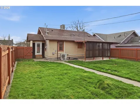 607 21st Avenue Longview WA 98632