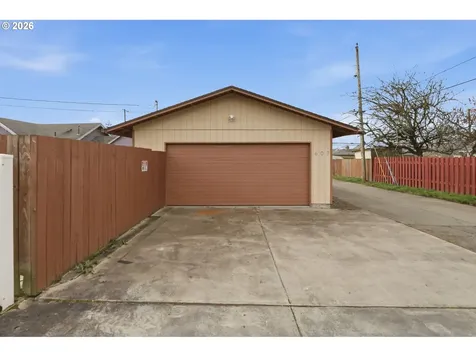 607 21st Avenue Longview WA 98632