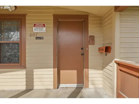 607 21st Avenue Longview WA 98632