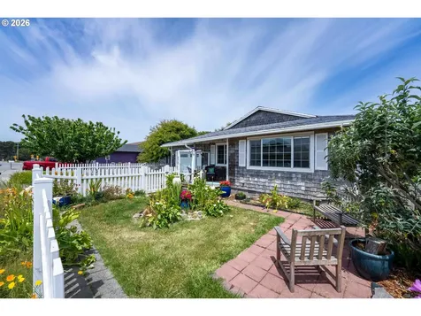 870 11th Street SW Bandon OR 97411