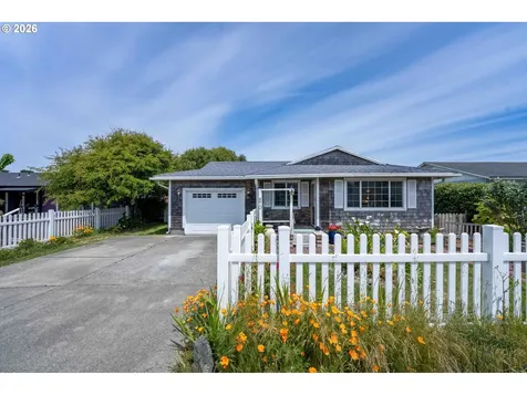870 11th Street SW Bandon OR 97411