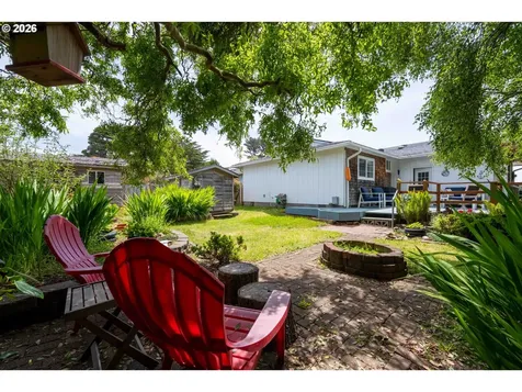 870 11th Street SW Bandon OR 97411
