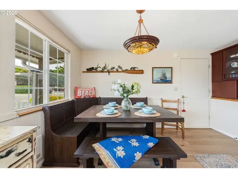 870 11th Street SW Bandon OR 97411