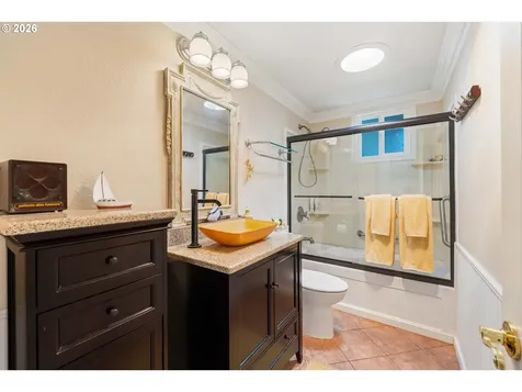 870 11th Street SW Bandon OR 97411