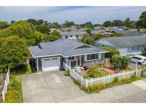 870 11th Street SW Bandon OR 97411