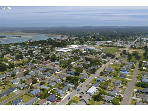 870 11th Street SW Bandon OR 97411