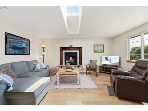 870 11th Street SW Bandon OR 97411