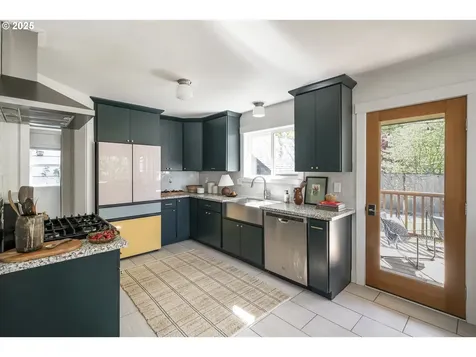 5835 NE 23rd Avenue Portland OR 97211