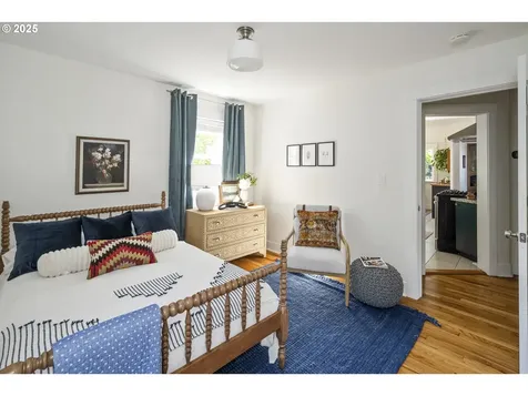 5835 NE 23rd Avenue Portland OR 97211