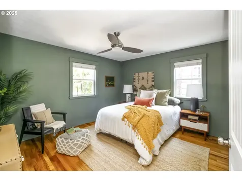 5835 NE 23rd Avenue Portland OR 97211