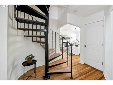 5835 NE 23rd Avenue Portland OR 97211