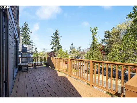 5835 NE 23rd Avenue Portland OR 97211