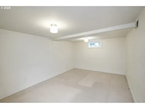 5835 NE 23rd Avenue Portland OR 97211