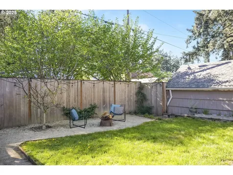 5835 NE 23rd Avenue Portland OR 97211