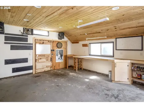 5835 NE 23rd Avenue Portland OR 97211