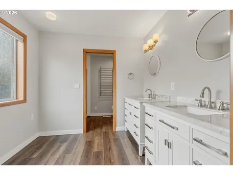 1905 N Westlake Loop Newberg OR 97132