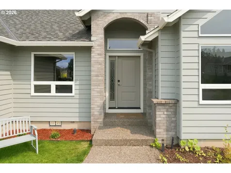 1905 N Westlake Loop Newberg OR 97132