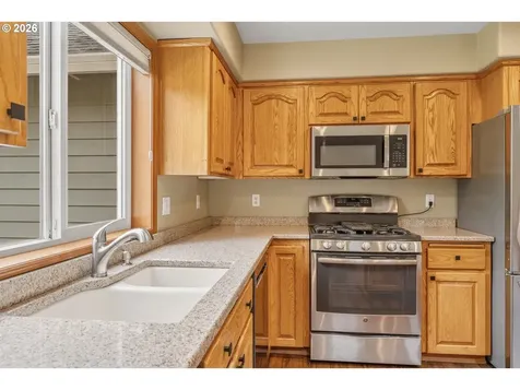 1905 N Westlake Loop Newberg OR 97132