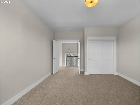 5281 NE 19th Avenue Portland OR 97211