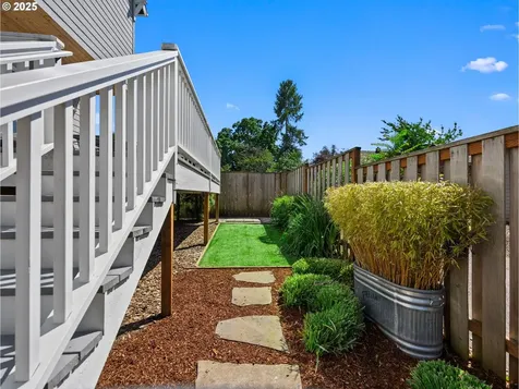 5281 NE 19th Avenue Portland OR 97211