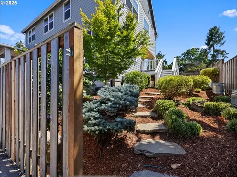 5281 NE 19th Avenue Portland OR 97211