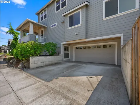 5281 NE 19th Avenue Portland OR 97211