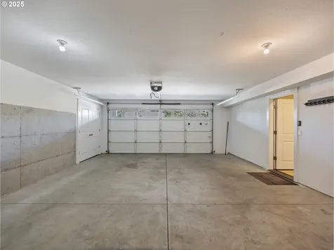 5281 NE 19th Avenue Portland OR 97211
