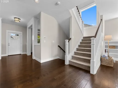 5281 NE 19th Avenue Portland OR 97211