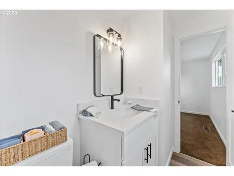 12255 SW 126th Avenue Portland OR 97223
