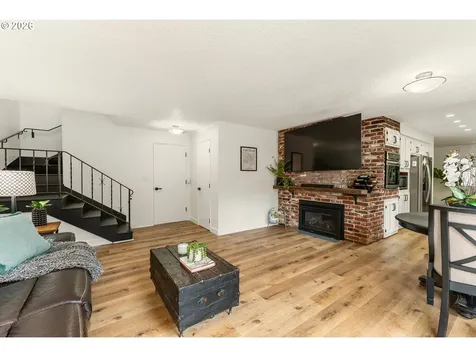 5955 Washington Court Lake Oswego OR 97035
