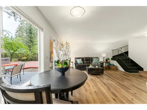 5955 Washington Court Lake Oswego OR 97035