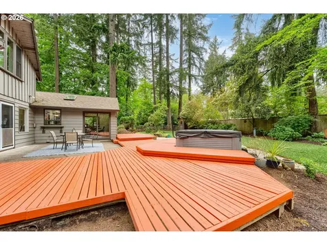 5955 Washington Court Lake Oswego OR 97035