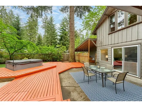 5955 Washington Court Lake Oswego OR 97035