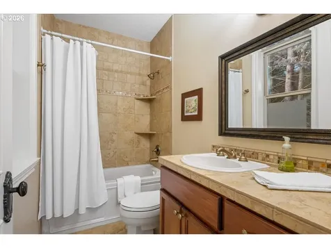 13215 NW 33rd Avenue Vancouver WA 98685