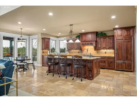 13215 NW 33rd Avenue Vancouver WA 98685