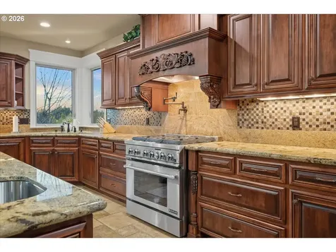13215 NW 33rd Avenue Vancouver WA 98685