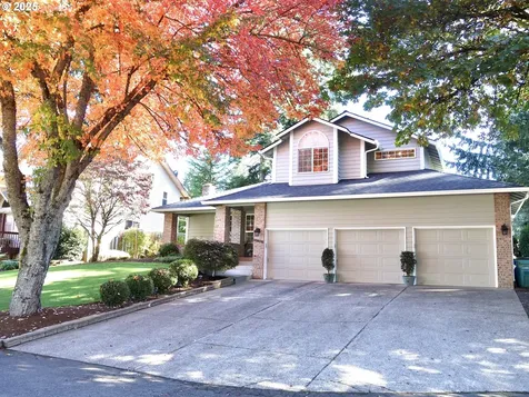10805 NE 27th Court Vancouver WA 98686