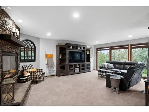 735 SW Mill Street Sheridan OR 97378