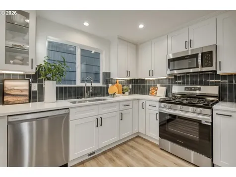 4525 NE 37th Avenue Portland OR 97211