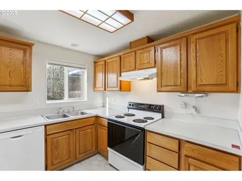 3026 Main Street Forest Grove OR 97116