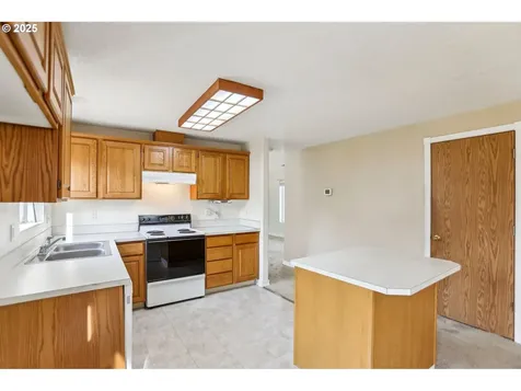 3026 Main Street Forest Grove OR 97116