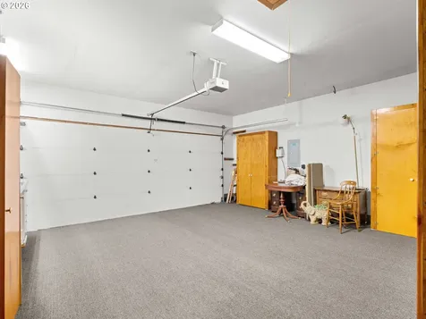 1806 NE 150th Avenue Portland OR 97230
