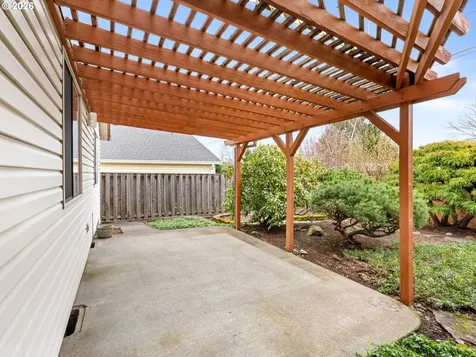 1806 NE 150th Avenue Portland OR 97230