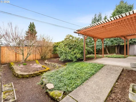 1806 NE 150th Avenue Portland OR 97230