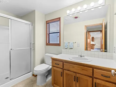 1806 NE 150th Avenue Portland OR 97230
