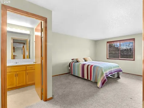 1806 NE 150th Avenue Portland OR 97230
