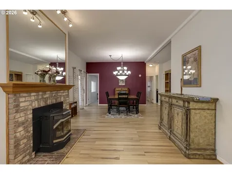 655 NE Burnett Road Mcminnville OR 97128