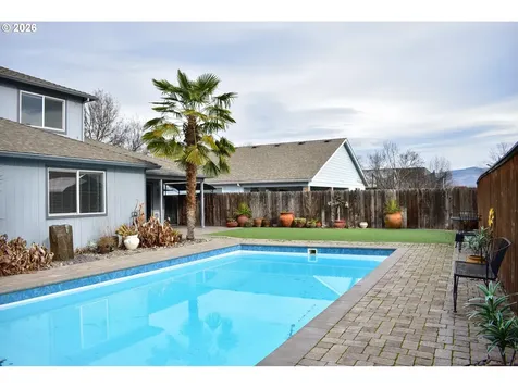 1723 Westwood Drive Medford OR 97501