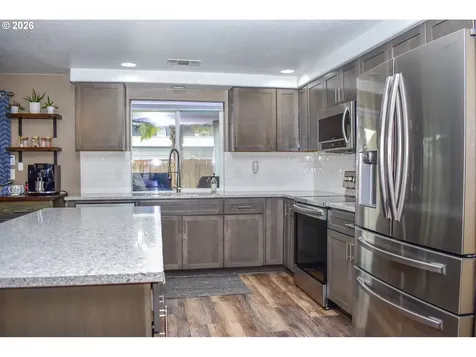 1723 Westwood Drive Medford OR 97501