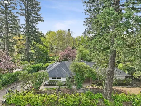 7250 SW Canyon Road Portland OR 97225